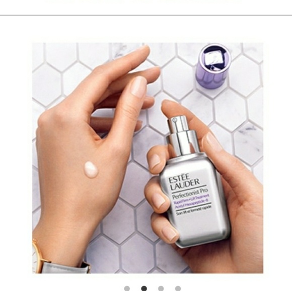 Sample size ( .24 oz) Estee Lauder Perfectionist P - Picture 4 of 6